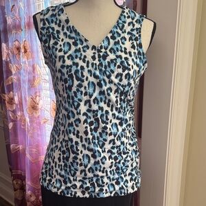 NWOT- New Directions White and Blue Animal Print Tank Top